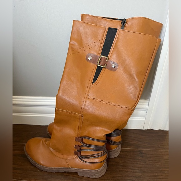 Women’s Brown Zipper High Boots Size 40 - Picture 2 of 7